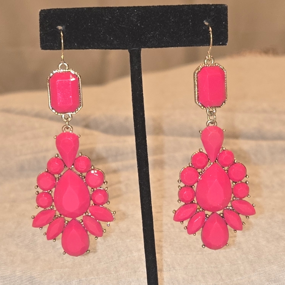 Vintage vibrant chandelier earrings PINK